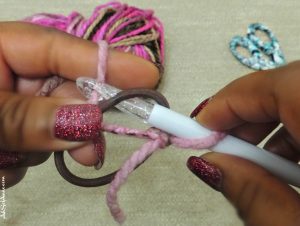 Attached Yarn to Elastic Band
