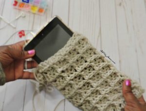 crochet kindle ereader pouch